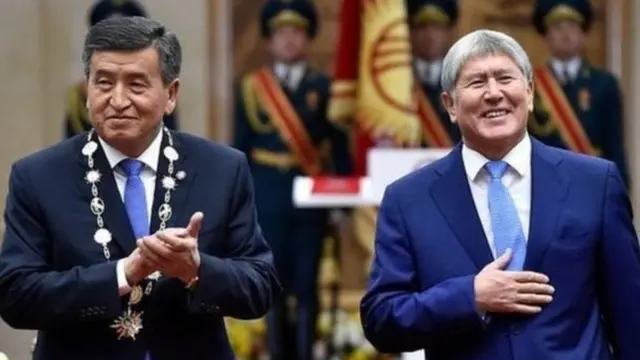 Азыркы президент Сооронбай Жээнбеков менен мурдагы президент Алмазбек Атамбаев