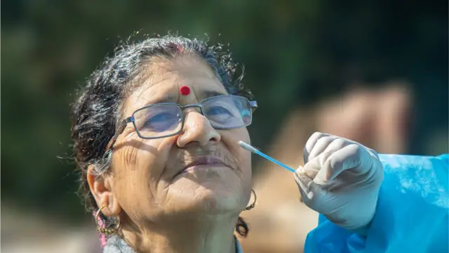 कोरोना लसीकरण