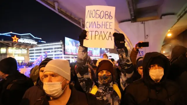 "Неймовірна відвага" та "дилема для Путіна". Західні ЗМІ про затримання Навального