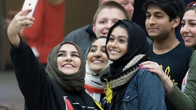 دونالد ترامپ گفته بود در صورت پیروزی در انتخابات ورود مسلمانان به آمریکا را ممنوع میکند