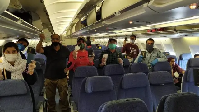 ক্যাম এয়ারের ওই বিশেষ বিমানে ছিলেন আফগান হিন্দুরাও