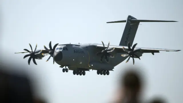 A400