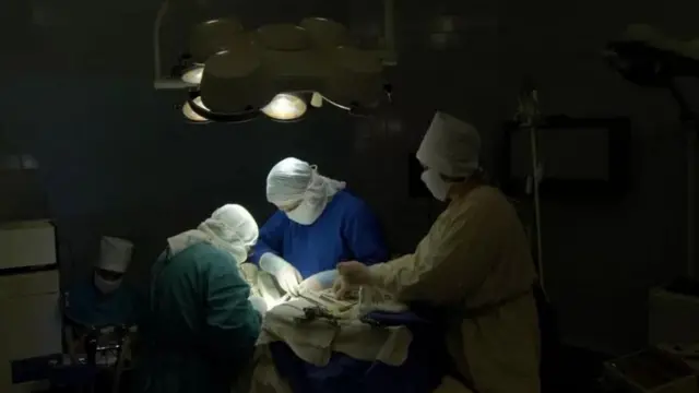 اس جوہری پلانٹ سے ریڈیو ایکٹو یعنی تابکار شعائيں نکل پڑیں تھیں جو یورپ کے بعض علاقوں کی فضا میں پھیل گئی تھیں اور جس کی وجہ سے تھائرائڈ کینسر میں اضافہ دیکھا گیا۔