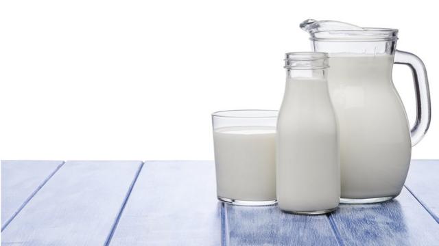 La leche cruda es mejor para ti? ¿Qué pasa con la leche de cabra? - Centro  de Estudios en Nutrición