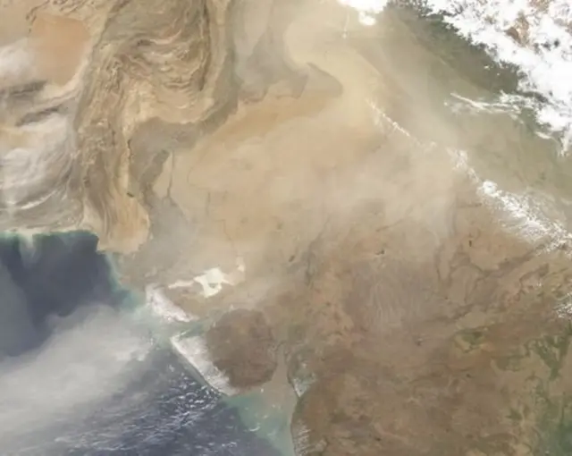 கட்ச் பகுதியின் செயற்கைக்கோள் புகைப்படம்