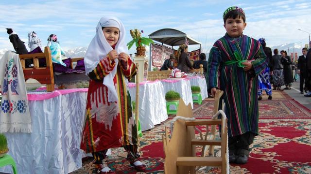 Маданий жалпылыктын белгиси - BBC News Кыргыз Кызматы