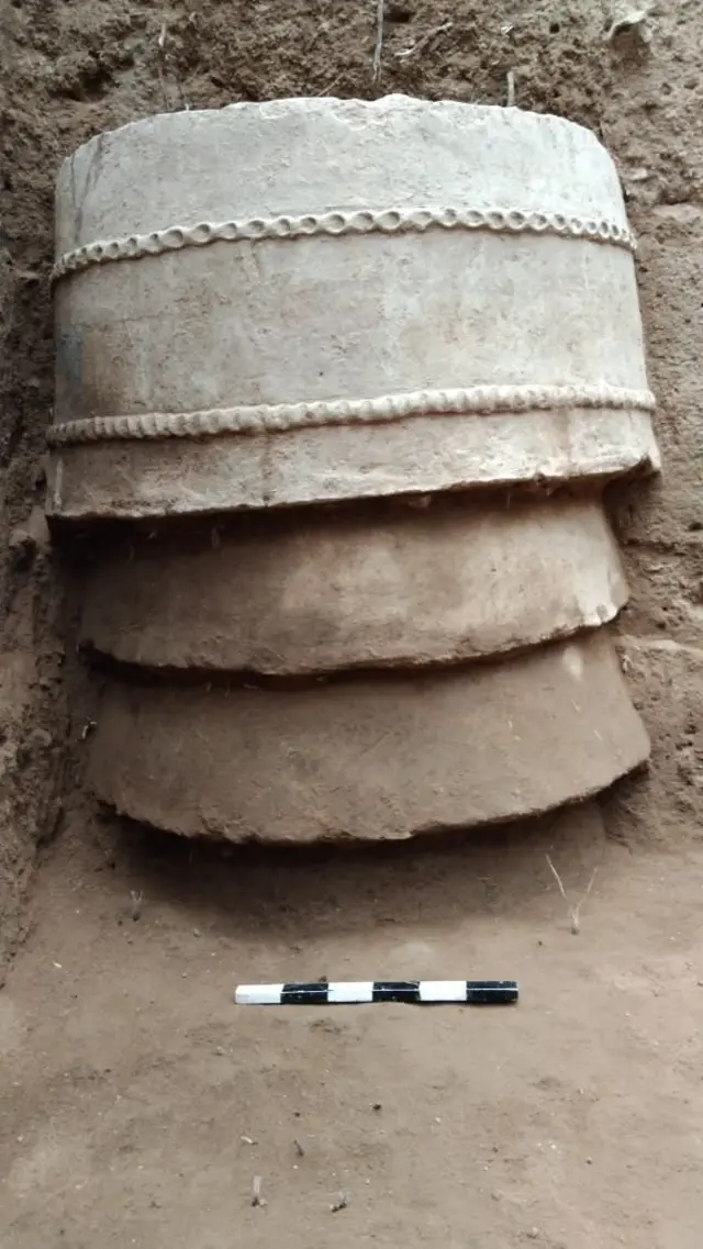 கீழடி அகழாய்வில் இந்த முறை கண்டறியப்பட்ட உறை கிணறு