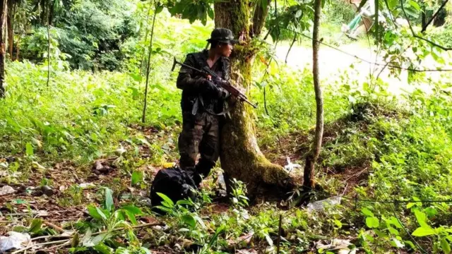 ကော့ရိတ်မြို့တောင်ဘက် ကော့နွဲ့ရွာအနီးမှာလည်း တိုက်ပွဲတွေ ဆက်ဖြစ်