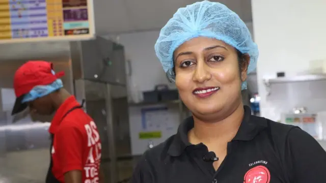 නිලුෂිකා