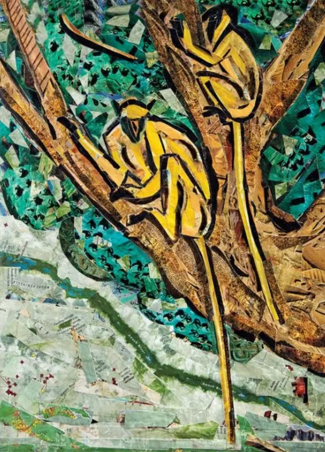 રેવાના કિનારે વૃક્ષ પર કપિરાજો