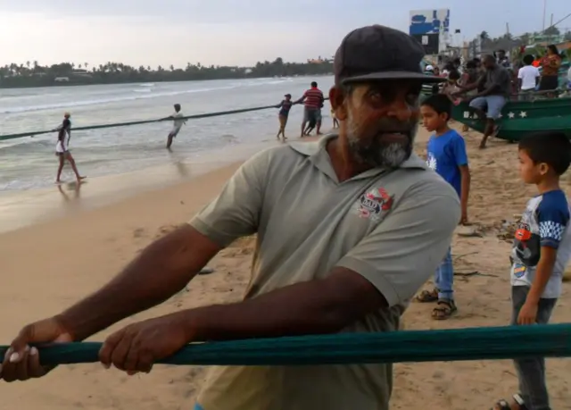 සුනාමියෙන් දිවි බේරාගත් මොහමඩ් සලිත්