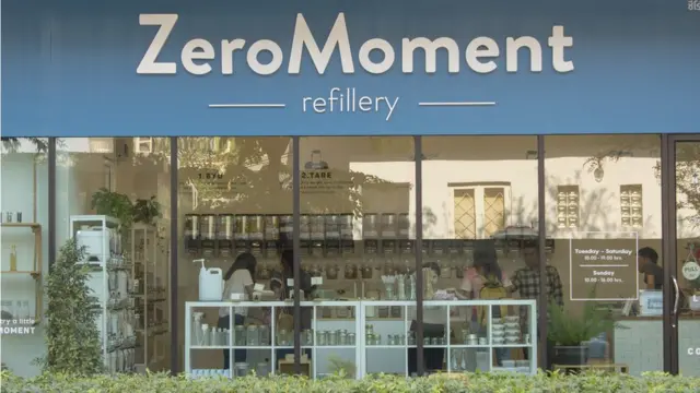 ร้านตั้งอยู่หลัง เดอะไนน์ พระราม 9 ใกล้มหาวิทยาลัยรามคำแหง