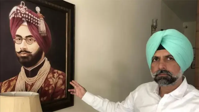 રાજાના ભાઈ સ્વર્ગીય મહારાણી મહેન્દ્રકોરના બરાબરનો હિસ્સો મેળવવામાં સફળ રહ્યા હતા