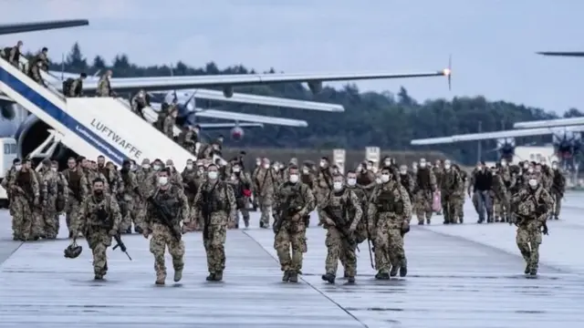 अमेरिकन सैन्य