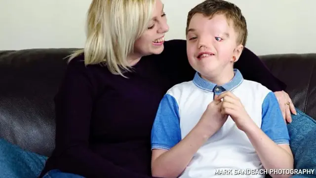 وقتی من بمیرم بر سر فرزند معلولم چه میآید؟