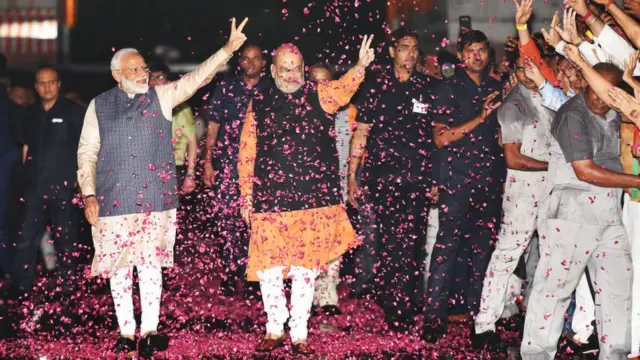 புகைப்படங்கள்