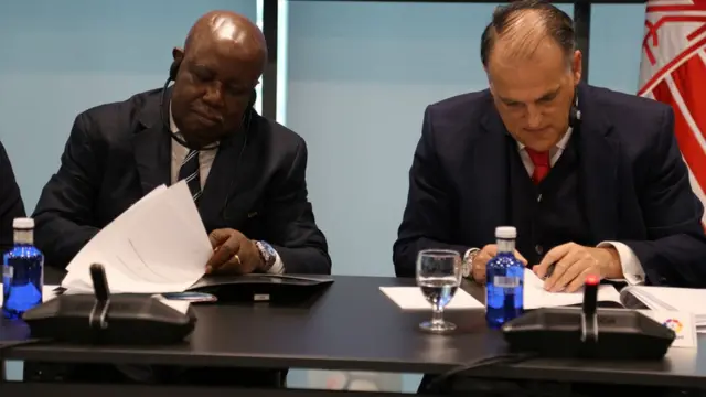 LPFC president Pierre Semengue and La Liga president Javier Tabas