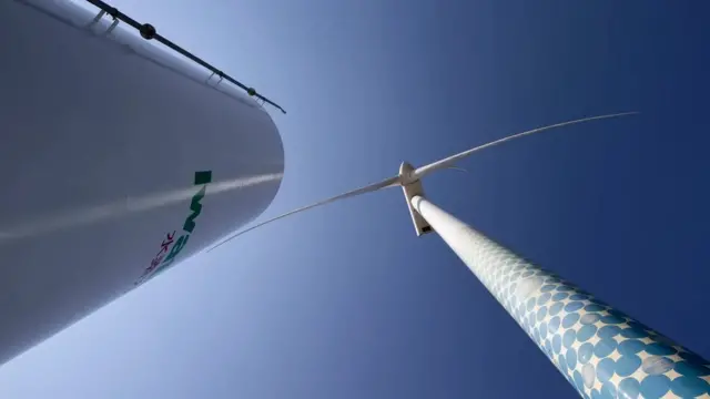 المحلل الكهربائي التقليدي