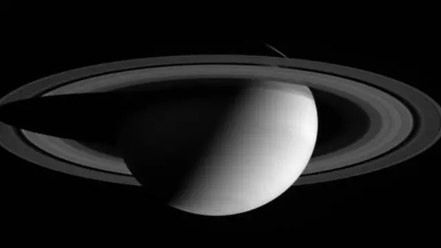 اگر دوستش دارید باید برایش حلقه بگیرید