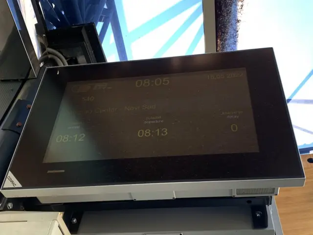ekran na železničkoj stanici na Novom Beogradu