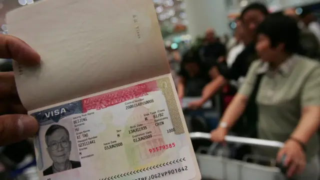 Trump prometió reforzar el control de visado para evitar la entrada de extremistas.