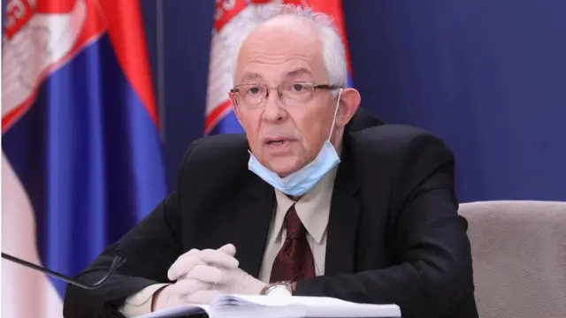 предраг кон маска на бради