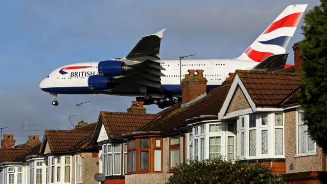 Посадка рейса BA в Хитроу