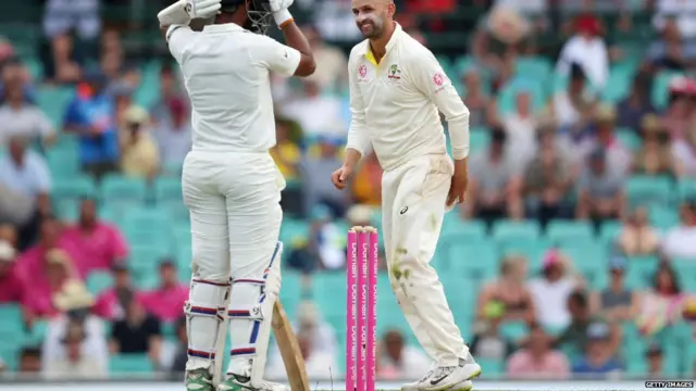 पुजारा और नाथन लायन