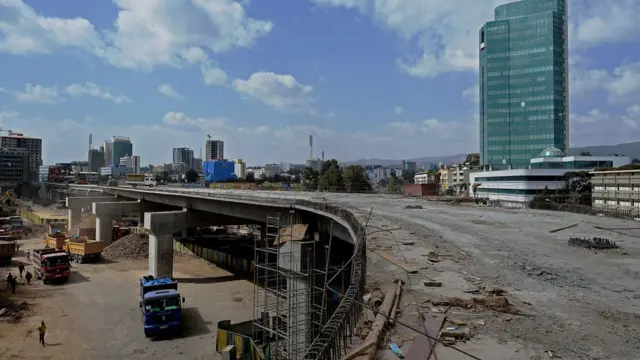 ምስሊ ህንፀት መንገዲ ከተማ ኣዲስ ኣበባ