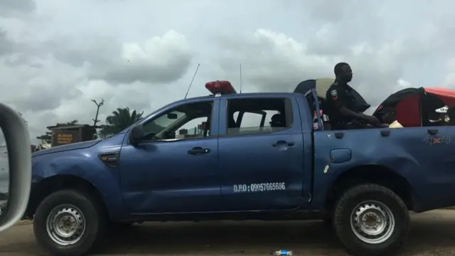 Police don block venue of Wole Soyinka press conference