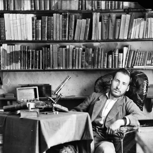 Santiago Ramón y Cajal en sus tiempos de estudiante. Del libro "The Beautiful Brain" de la editorial Abrams (Cortesía del Instituto Cajal del Consejo Superior de Investigaciones Científicas, Madrid © 2017)