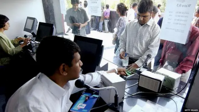 ਸਿਨੇਮਾ ਮਾਲਕਾਂ ਦਾ ਤਰਕ ਹੈ ਕਿ ਜੇ ਟਿਕਟ ਲੈ ਲਈ ਤਾਂ ਤੁਸੀਂ ਖਾਣਾ ਲੈ ਜਾਣ ਦਾ ਹੱਕ ਖੋਹ ਦਿੰਦੇ ਹੋ