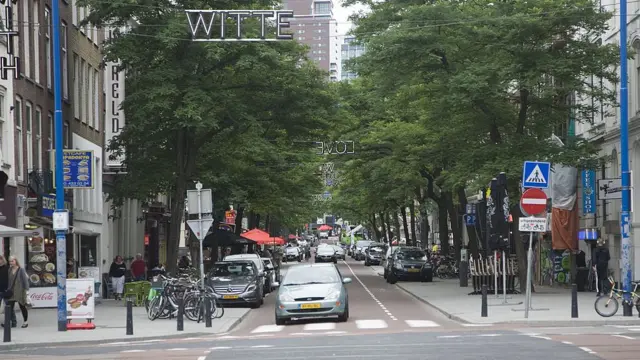 Rotterdam'ın ana caddesi Witte de Withstraat