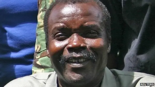 Dossier photo de Joseph Kony de 2008
