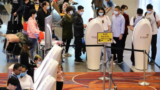 சிங்கப்பூரில் பரவும் கொரொனாவைரஸ்