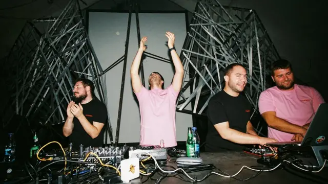 Чланови колектива Кишобран