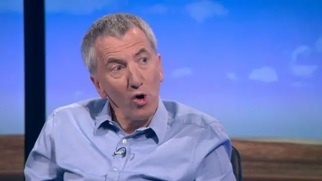 ආණ්ඩුව නටන්නේ DUP පදයට - සින් ෆේන් මුදල් ඇමති