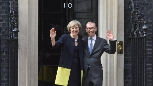 Theresa May e o marido Philip após a posse dela no cargo