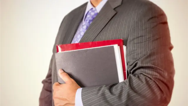 ગુજરાતમાં અમલદારશાહીના પડકારનો સામનો કરી શકશે નવું મંત્રીમંડળ?