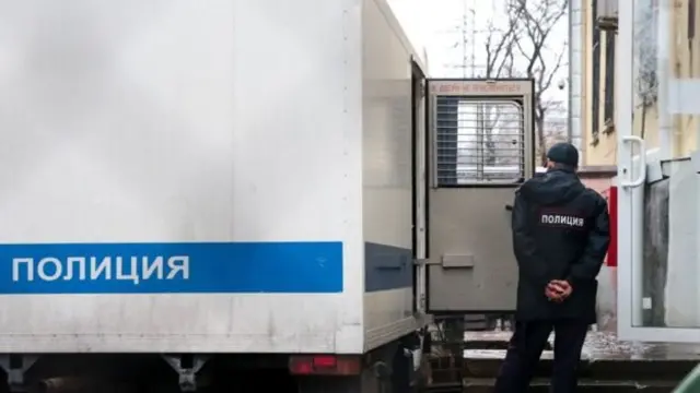 Поліцейський автозак