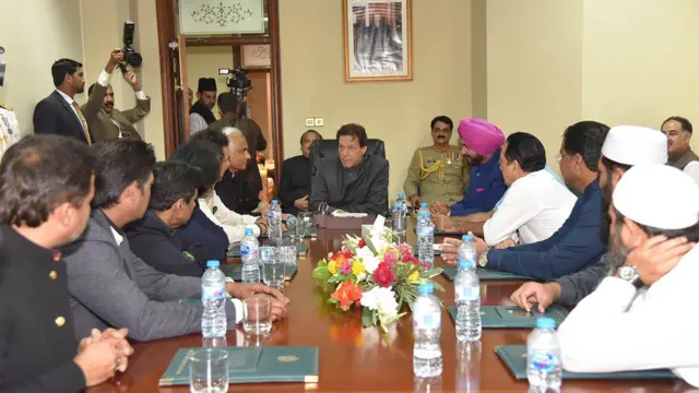 ઇમરાન ખાન સાથે સિદ્ધુ