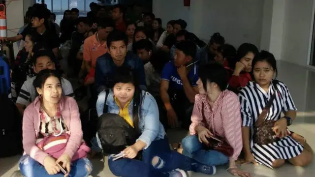 မြန်မာရွှေ့ပြောင်းအလုပ်သမား အရေအတွက်က နိုင်ငံလူဦးရေရဲ့ ၁၀ရာခိုင်နှုန်း၊ ၅.၄သန်းလောက်ရှိပါတယ်။ အဲဒီထဲကမှ ကိုးသိန်းလောက်ကသာ တရားဝင်ဘဏ်ကိုသုံးပြီး ငွေပို့ငွေလွှဲပြုလုပ်နေ