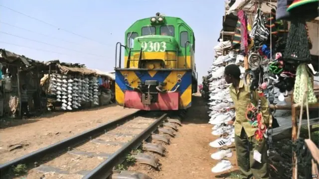 kesenjangan sosial, kemiskinan