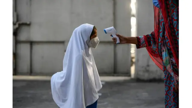 كيف يتأثر الأطفال بالإصابة بفيروس كورونا طويل الأمد؟