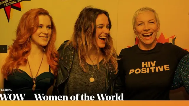 Кейти Би, Джесс Миллс, Энни Леннокс