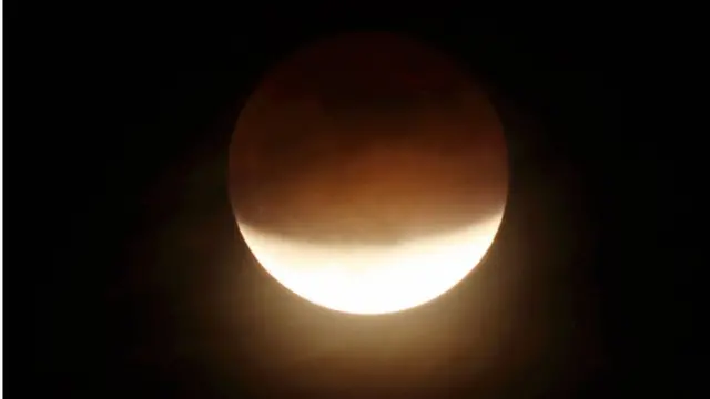 Eclipse lunar parcial