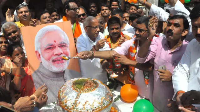 বারাণসীতে প্রধানমন্ত্রী মোদীর জন্মদিন উদযাপন। গত সাত বছর ধরে বারাণসী মোদীর সংসদীয় আসন