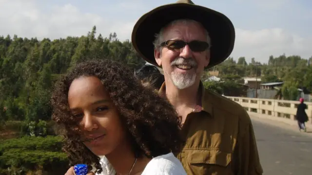 ለተብርሃን ምስ ኣመሪካዊ ኣቦኣ ፕሮፌሰር ሳሙኤል ዎከር