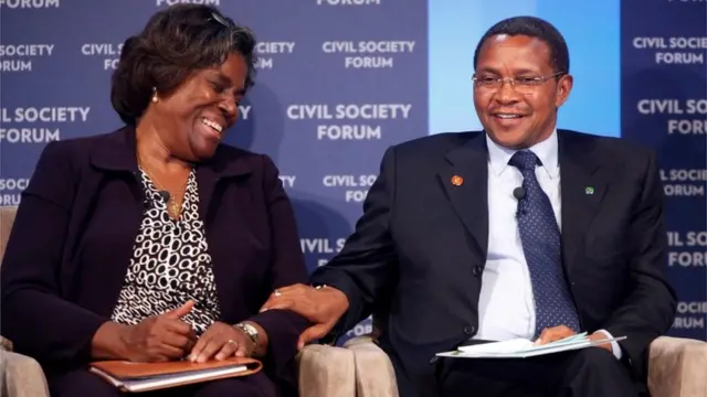 Ambassador Greenfield-Thomas pictured with Tanzania's former ambassador