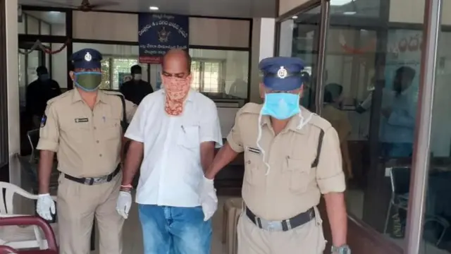 భాస్కర్‌ను స‌స్పెండ్ చేస్తున్నట్టు ఏపీ టూరిజం డెవలప్ మెంట్ కార్పోరేషన్ ఎండీ ప్రవీణ్ కుమార్ తెలిపారు.